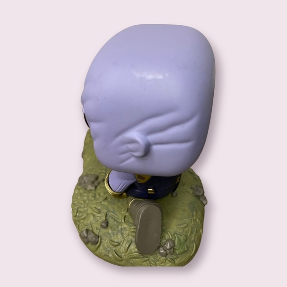 Thanos Out Of Box - Picture 8 of 14